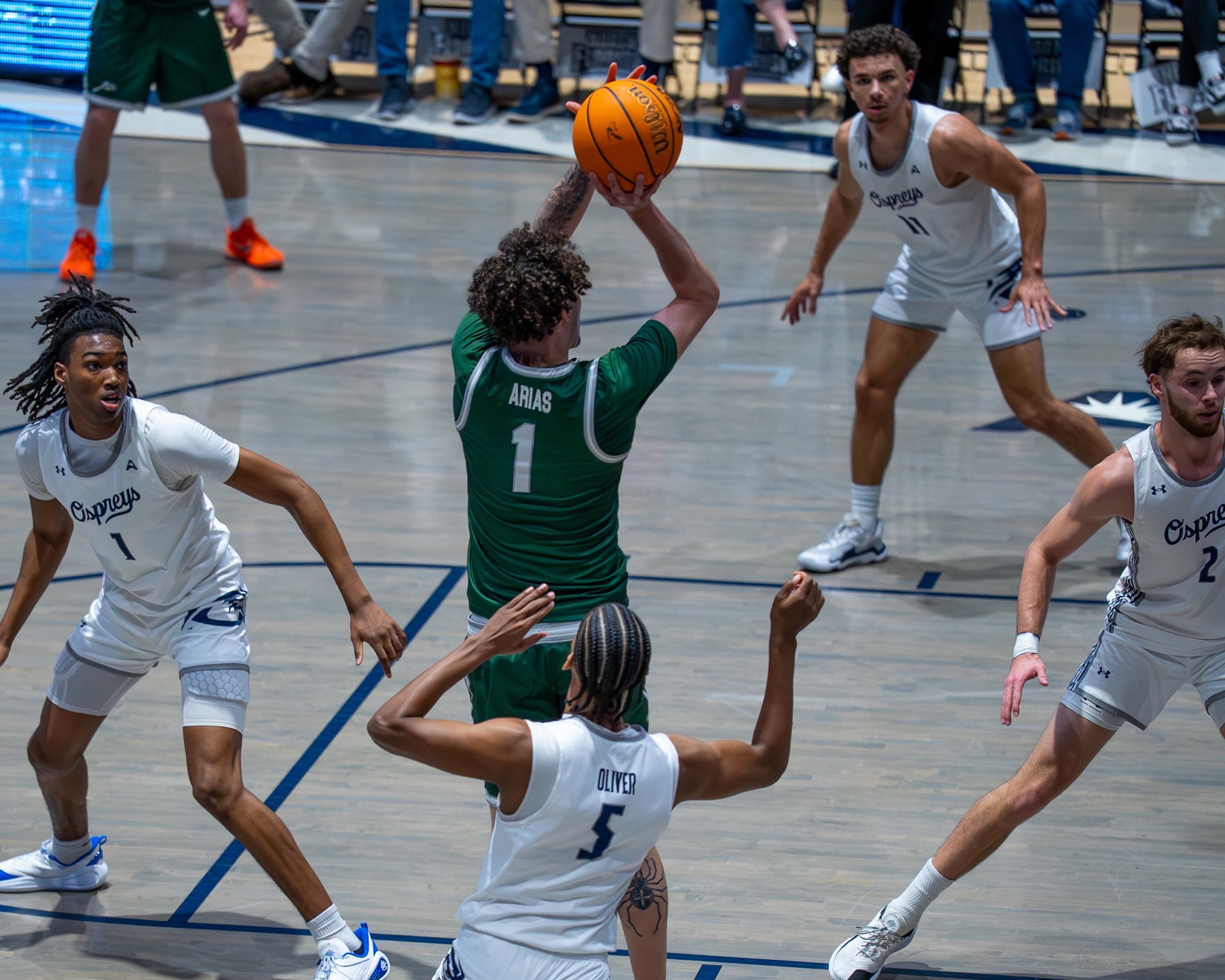 Chris Arias shoots v. UNF MBB 02/28/26