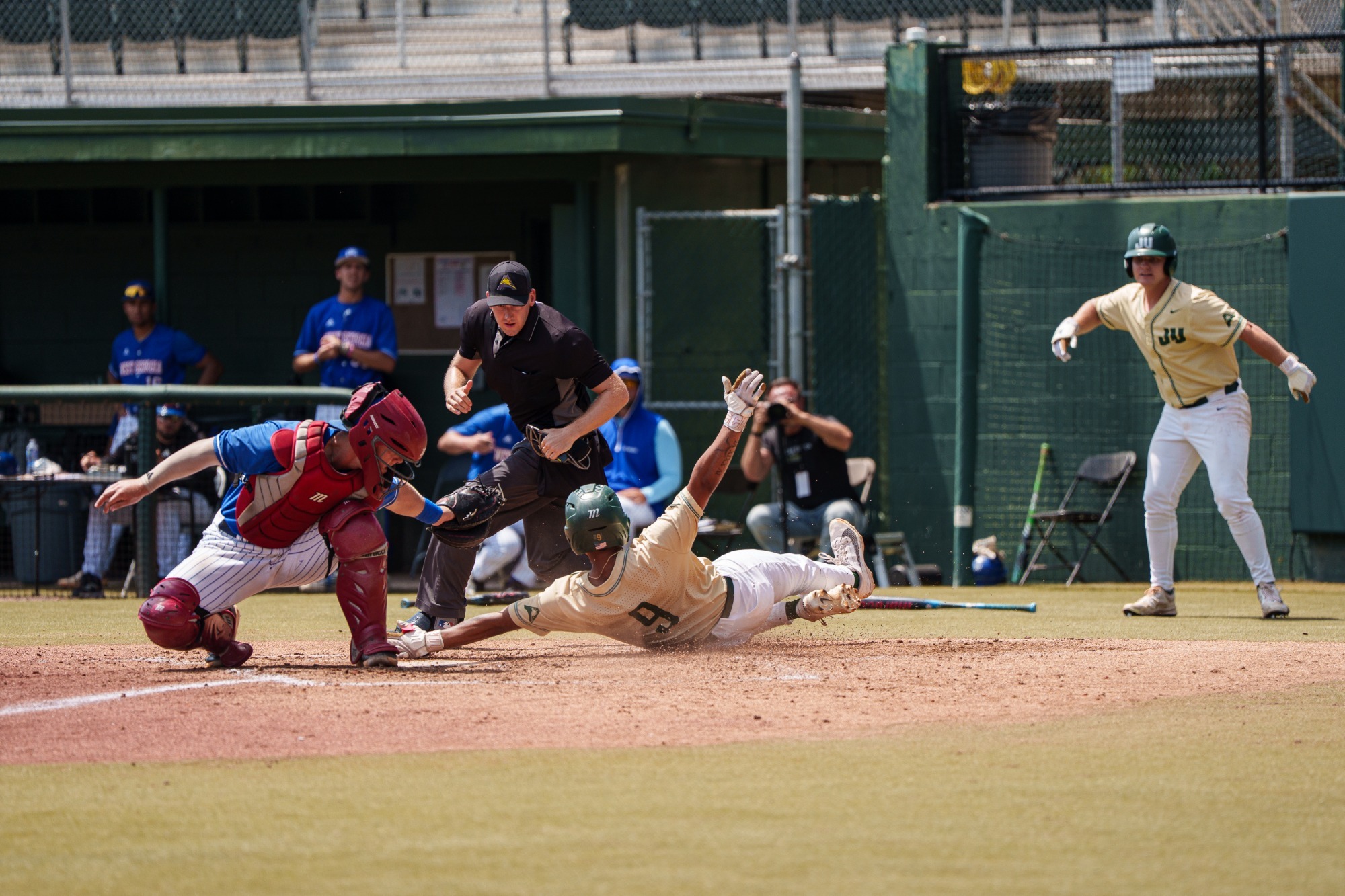 Abdriel Delgado Sliding vs UWG 4/19