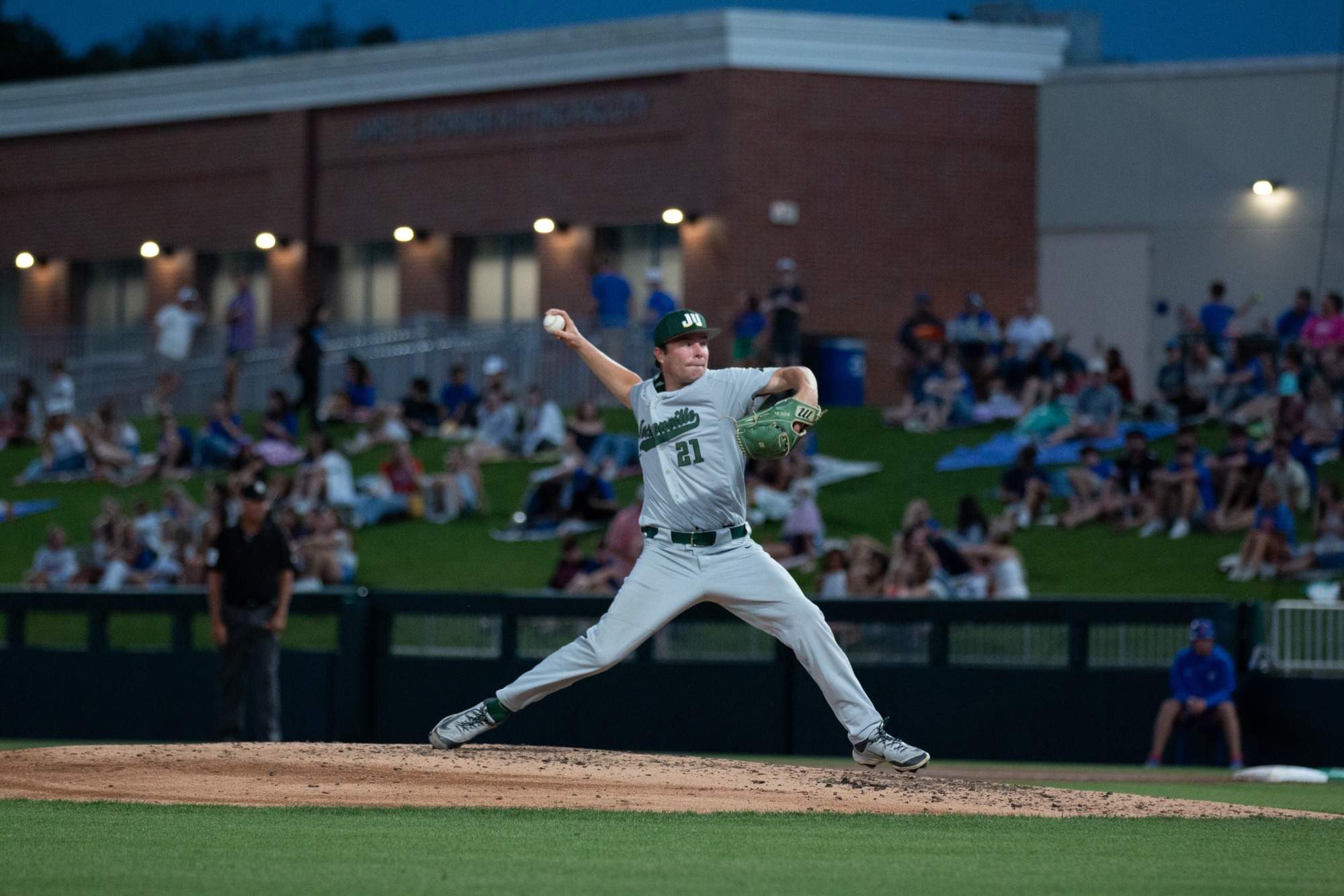 Ben-Baker Livingston Throwing At Florida