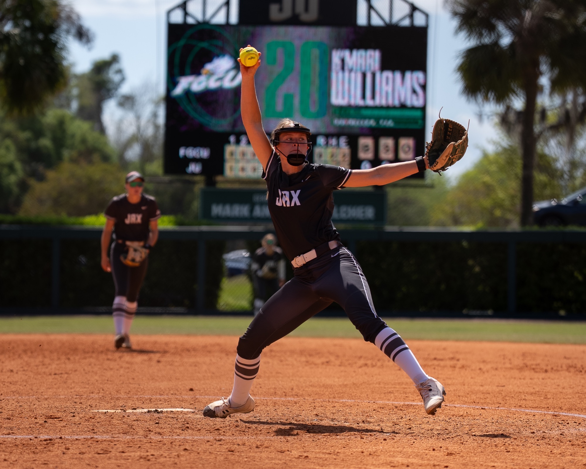 Jacy Harrelson pitching against FGCU 04/03/26