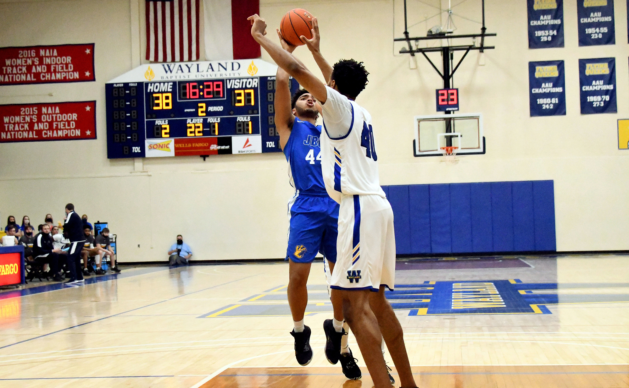 Men’s Basketball Continues Momentum, Escapes Plainview John Brown