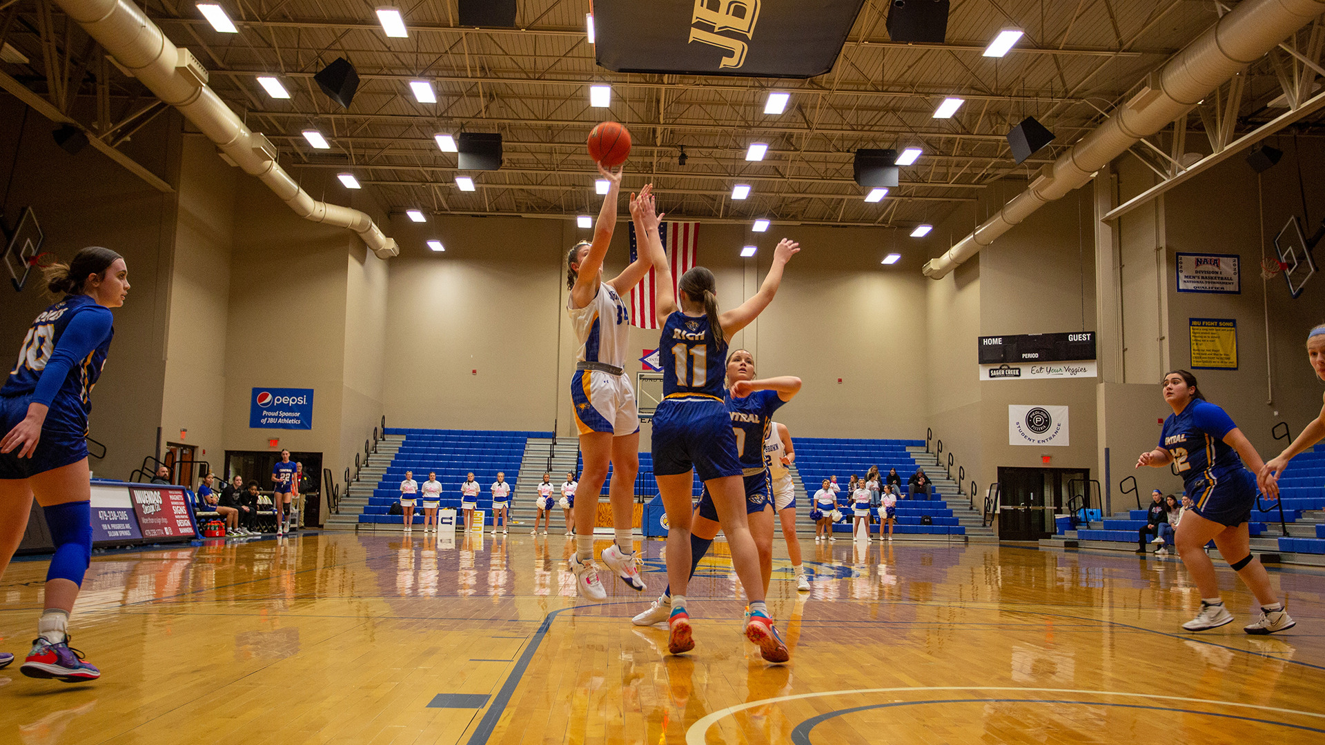 Stellar Rebounding, Timely Triples Powers Women’s Basketball Past UNTD