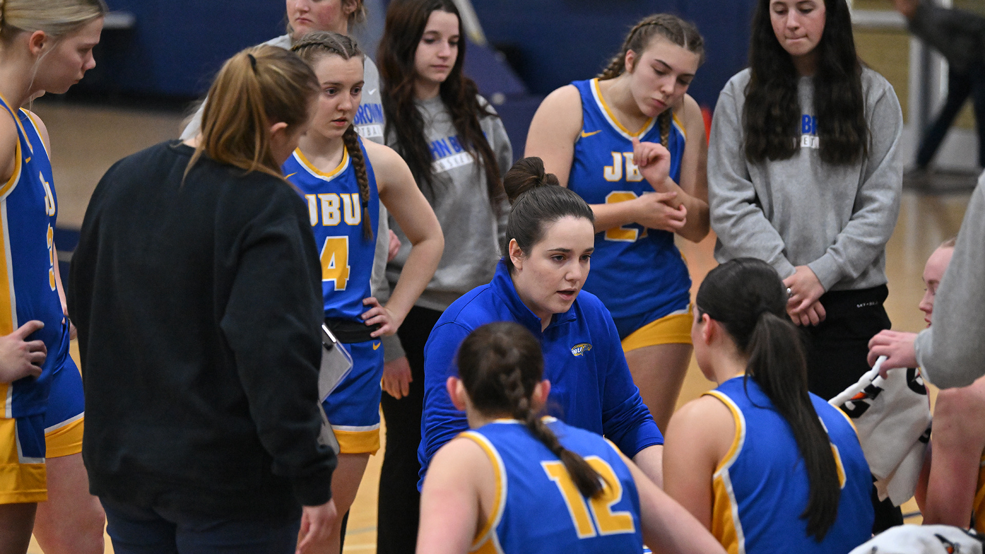 team-huddle-texas-wesleyan-womens-basketball-2026
