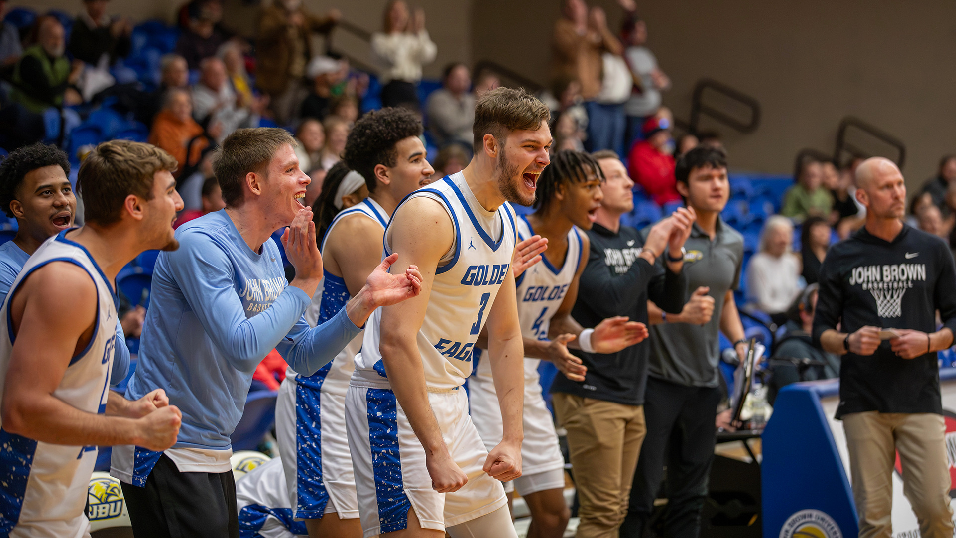 team-celebrate-mens-basketball-2025