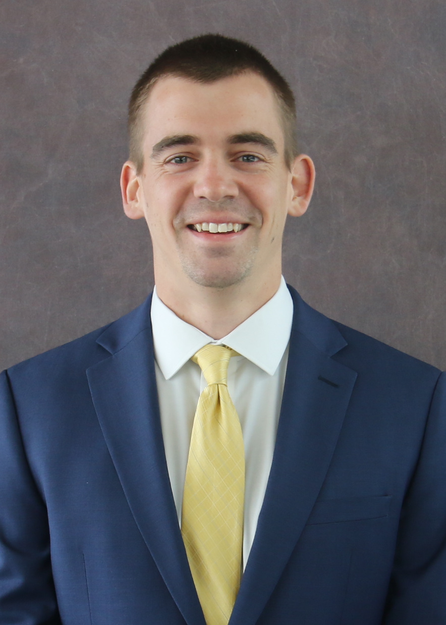 Evan Harvey Headshot