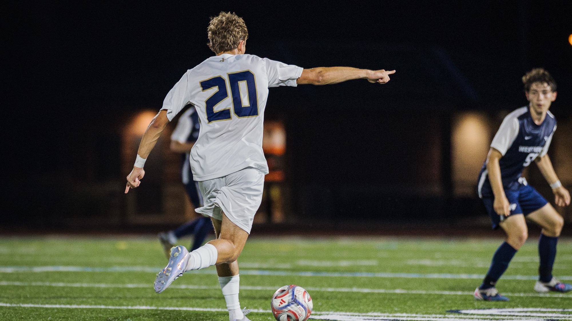 Nic Slagle action photo
