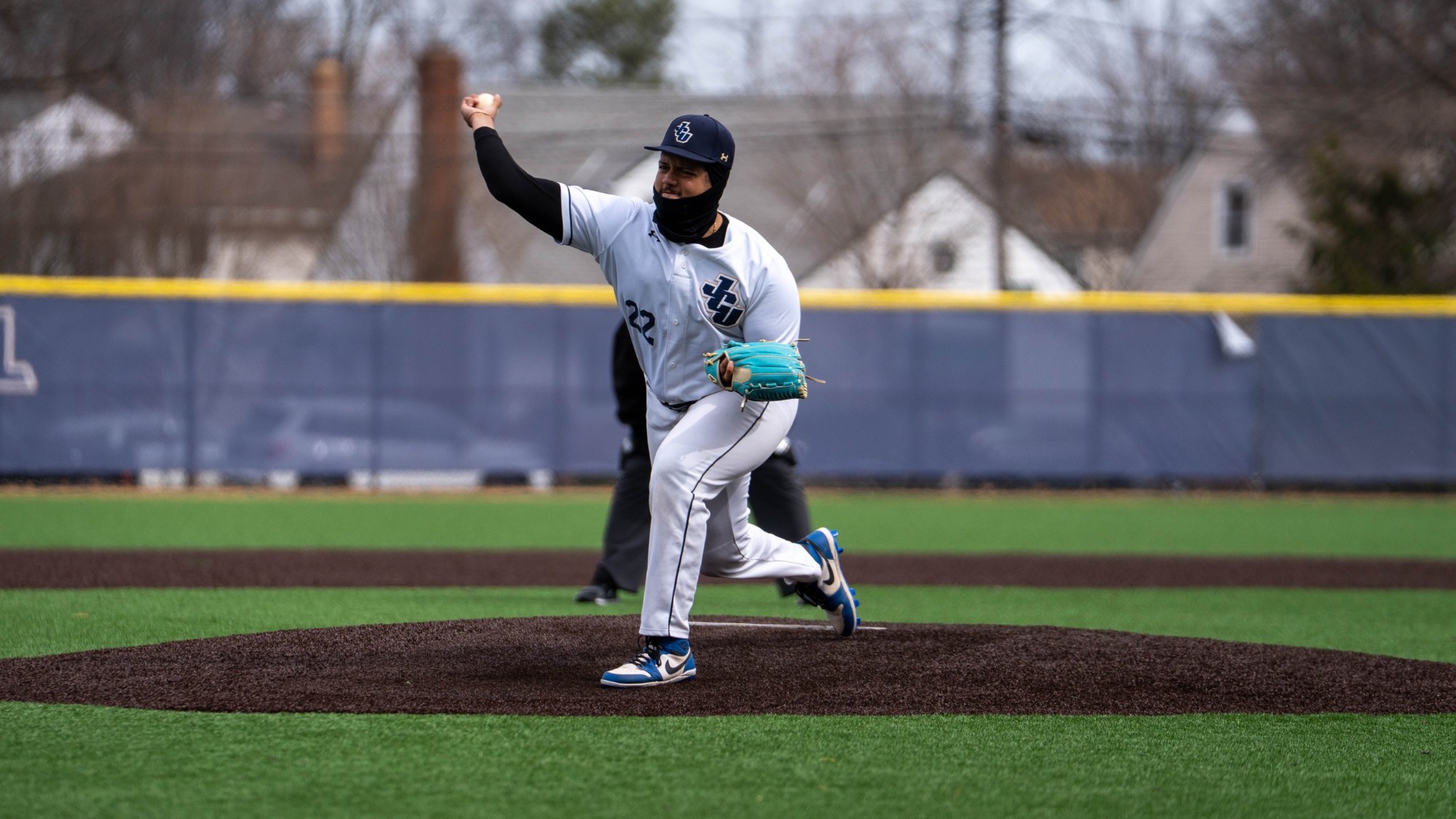 Kiayuan Baskerville 2025 action shot