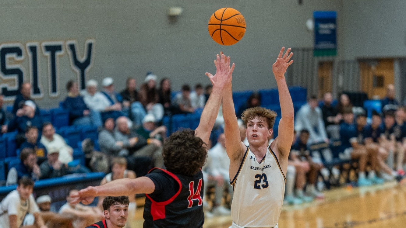 Kyle Irwin 3 pointer vs. OWU