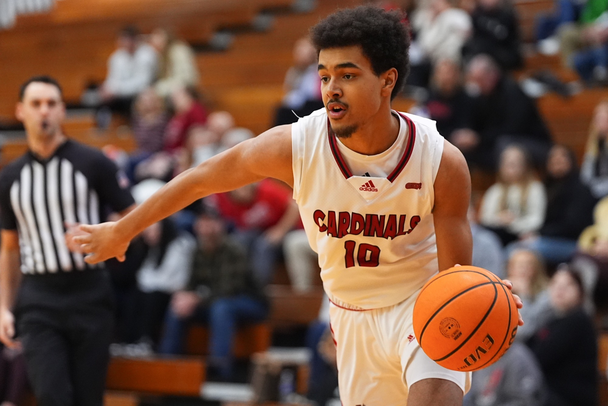 Justice Sutton dribbling