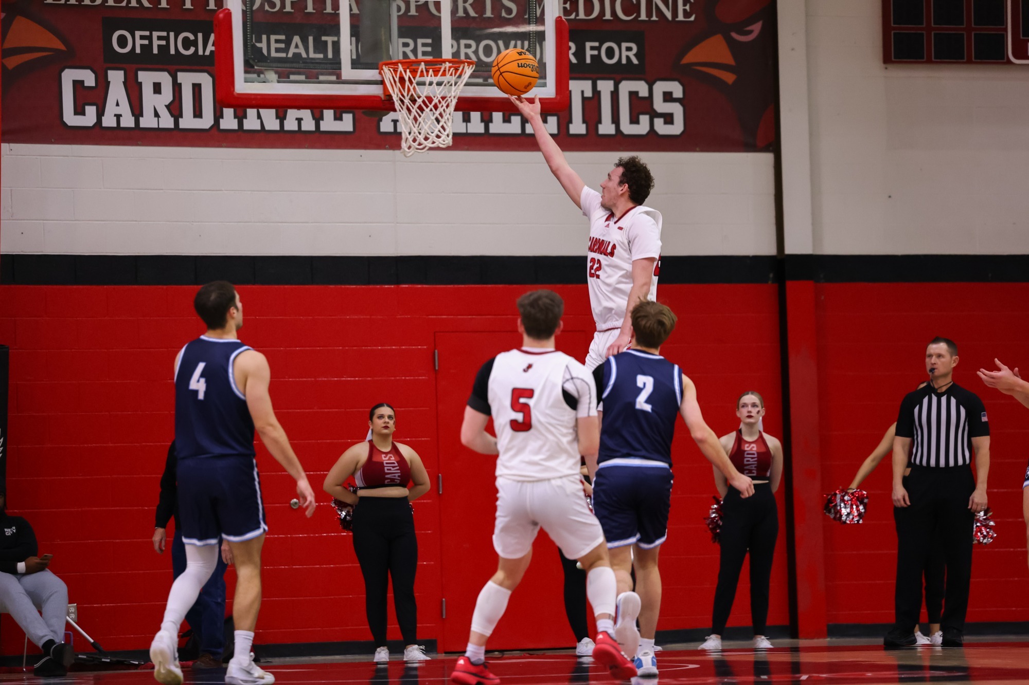 Isaac Patterson shooting layup 