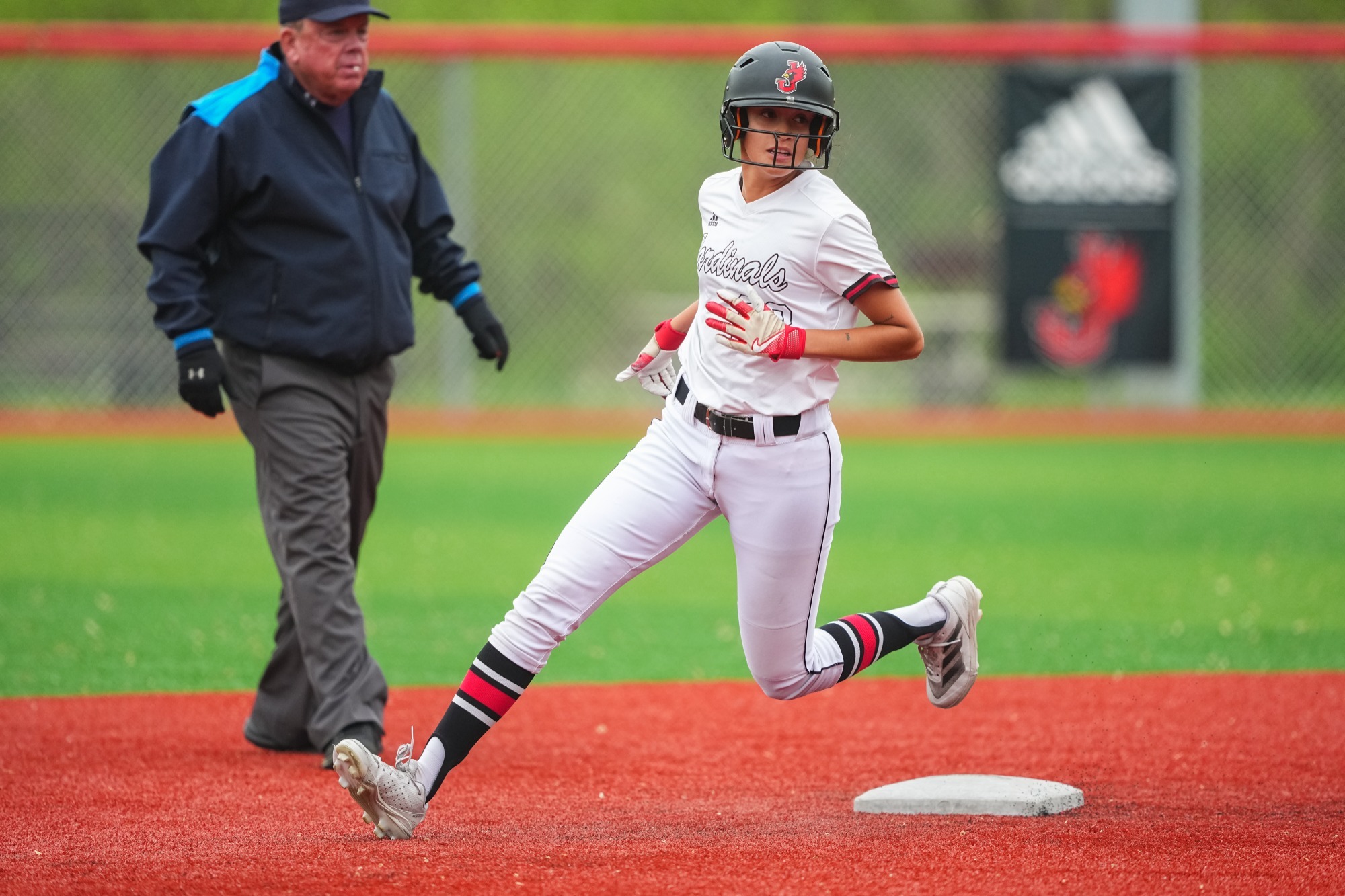 Mikayla Chairez base running