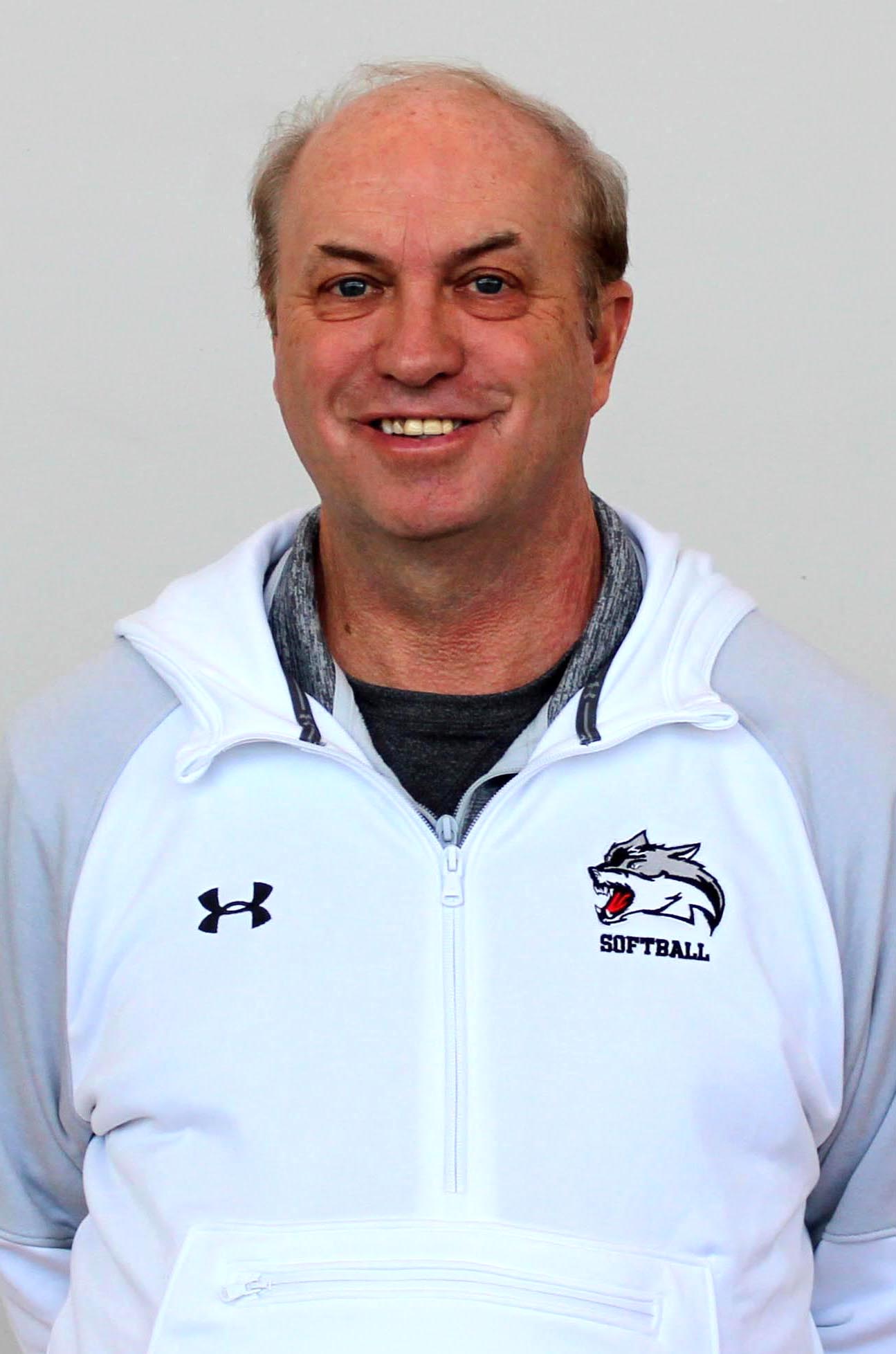 Assistant Softball Coach Mike Bednarz