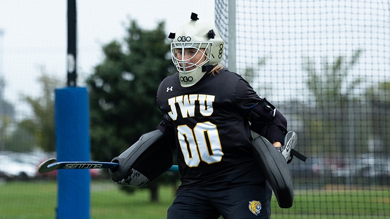 Rebecca Johnson received the CNE Elite 21 Award.