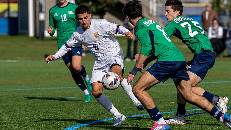 Chad Parente was named to the CNE Second Team.