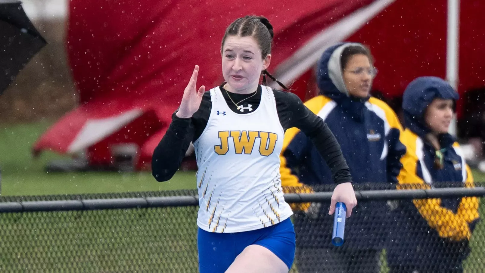 Maddie Plante competed in the 4x100m relay.