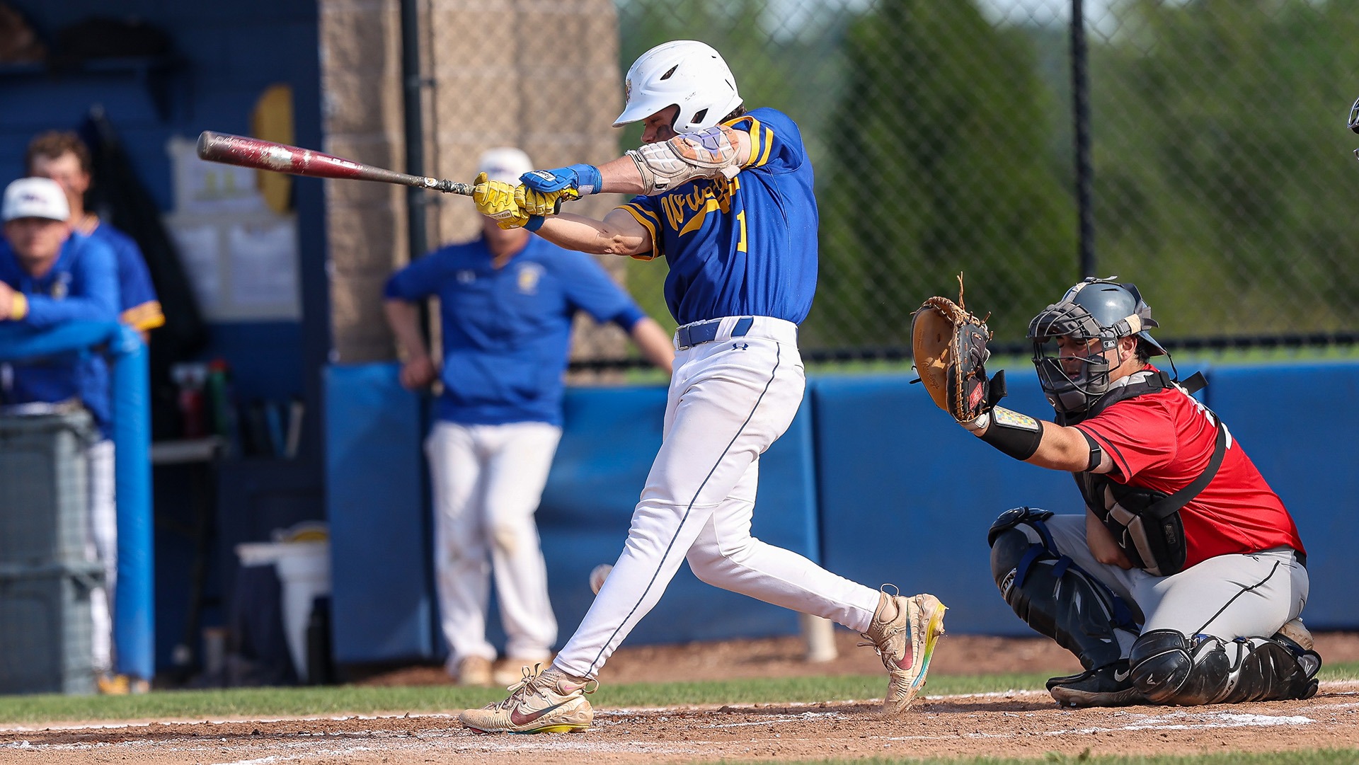 Yedan Diaz smacked a home run in the first inning.