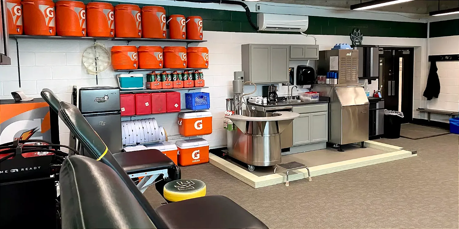 Keuka College athletic training treatment space