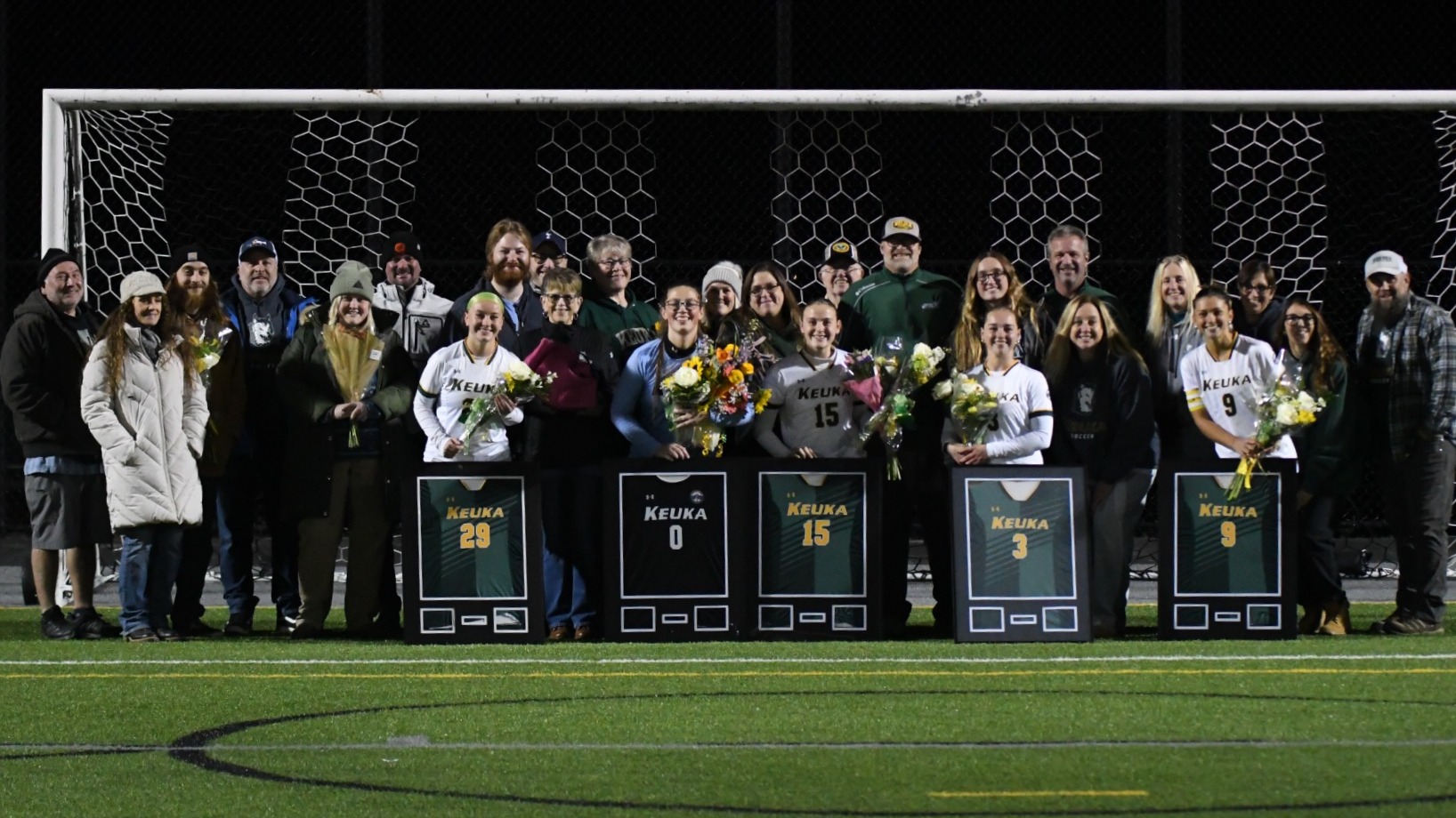 2025 Seniors with their families