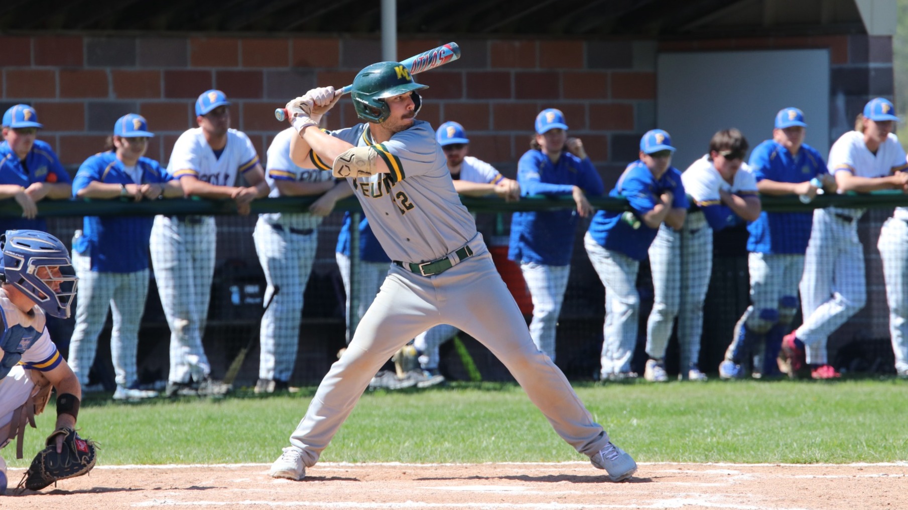 Loper at bat