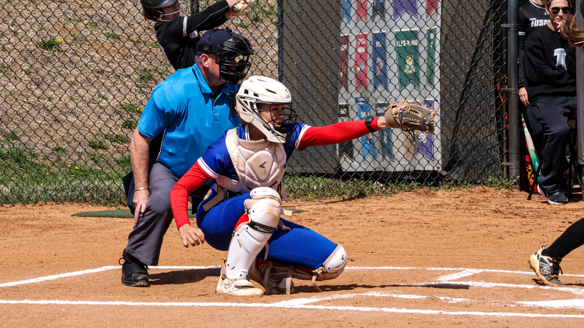 Softball vs the PioneersSoftball vs the Pioneers
