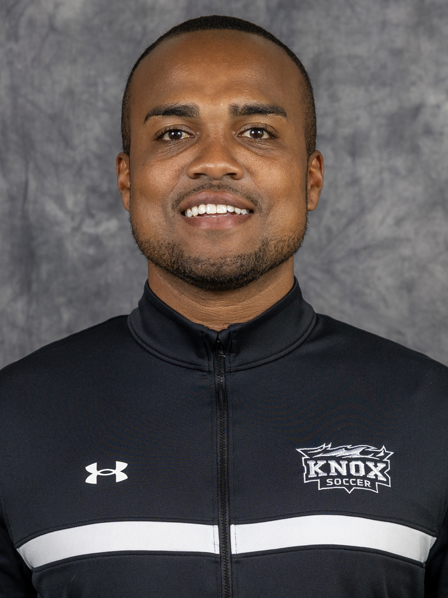 Assistant Coach Victor Dantas