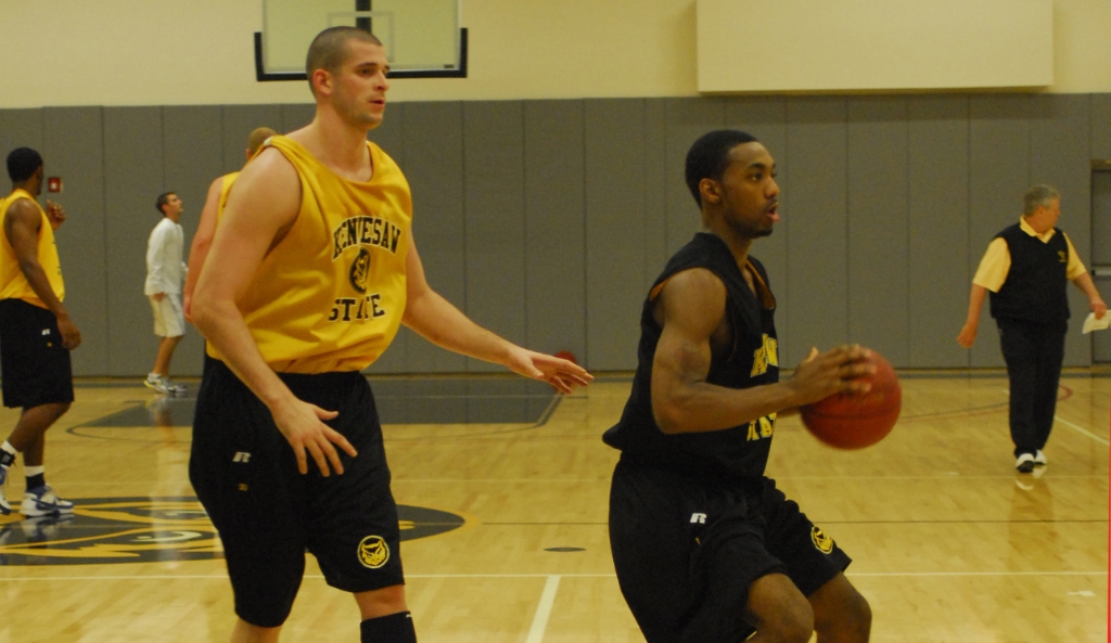 JonMichael Nickerson Men's Basketball Kennesaw State University