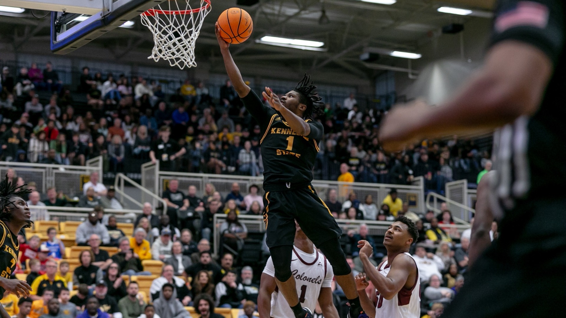 Owls Fall in High Scoring Contest at 10195 Kennesaw State