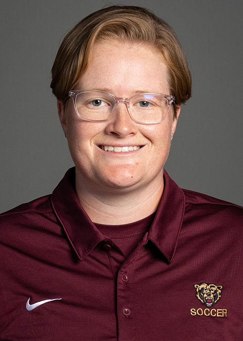 Assistant Coach Maddy Reed