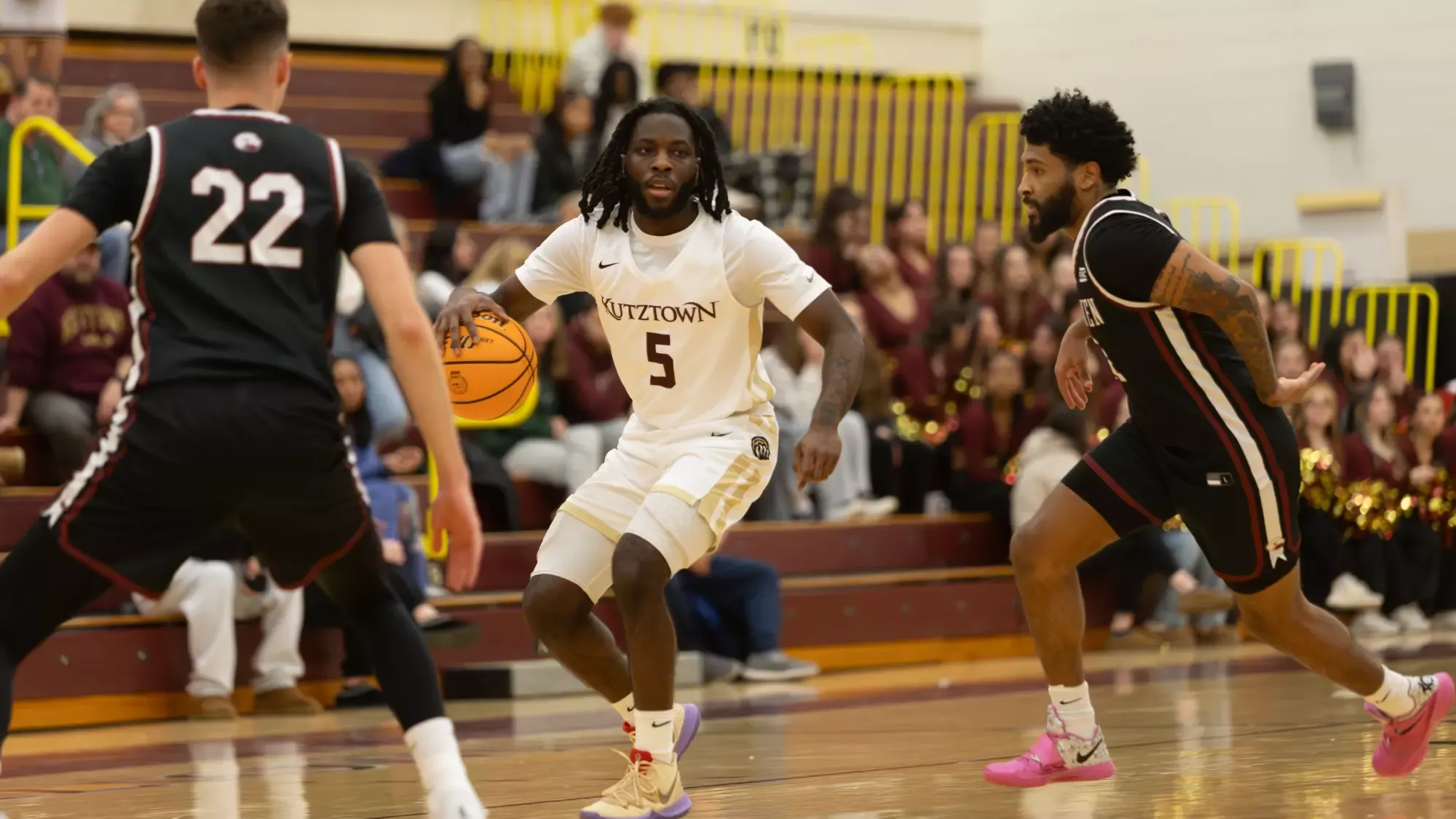 Jalen Bryant checking out the defense vs Lock Haven 020525