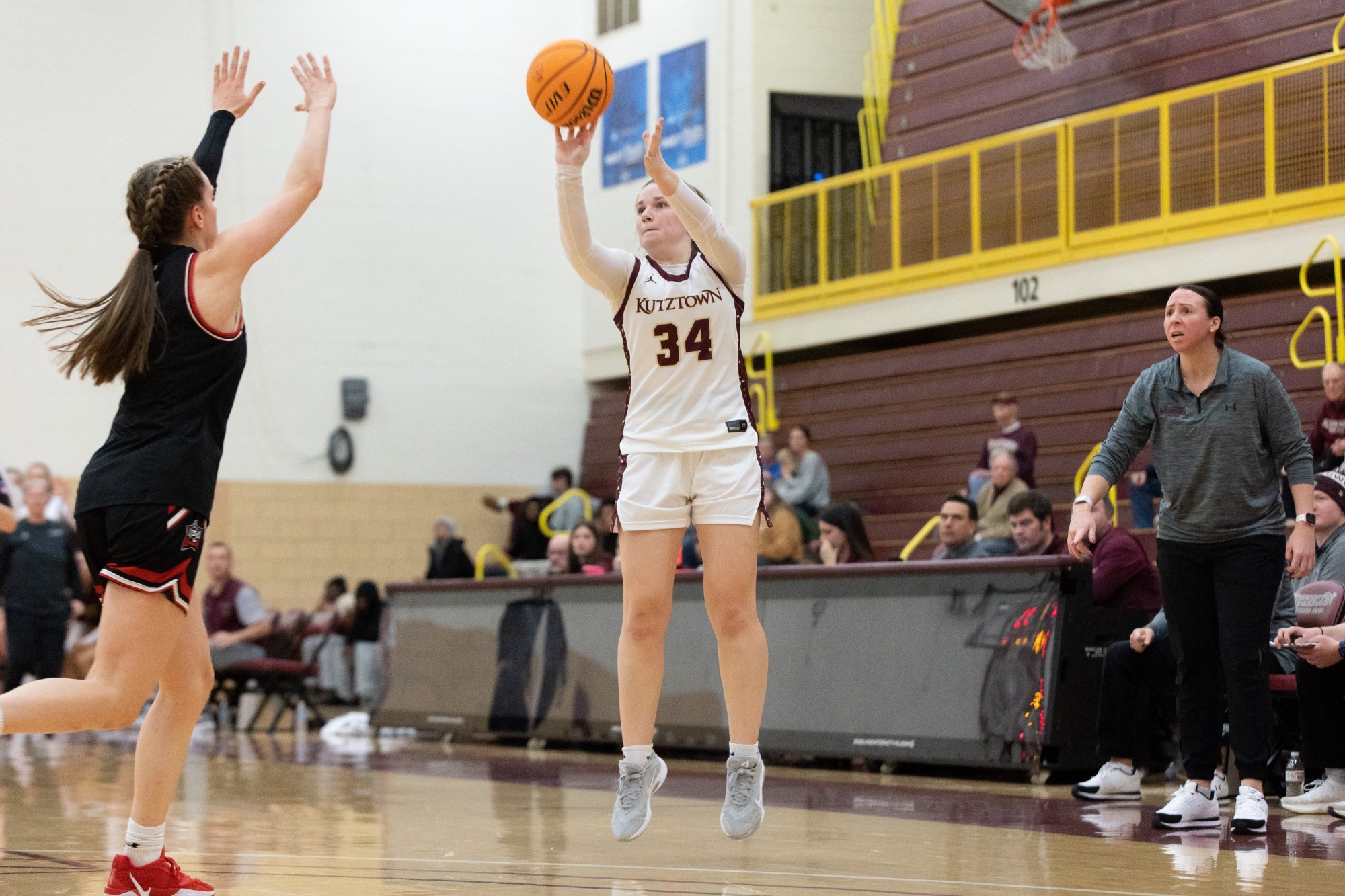 Alexa Windish taking a 3-pointer vs. ESU, 1/27/26