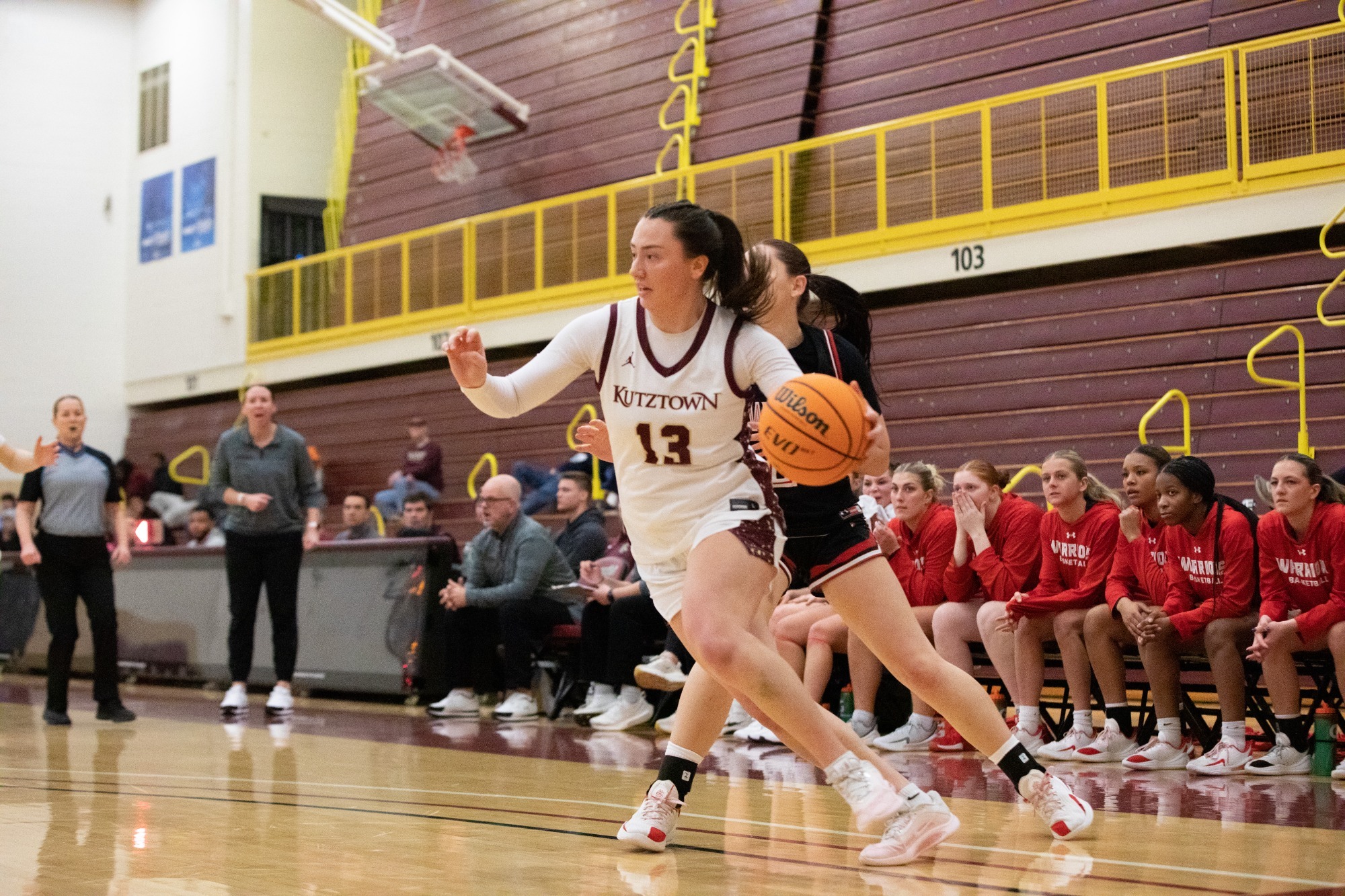 Taylor Gurysh driving to the basket vs. ESU, 1/27/26