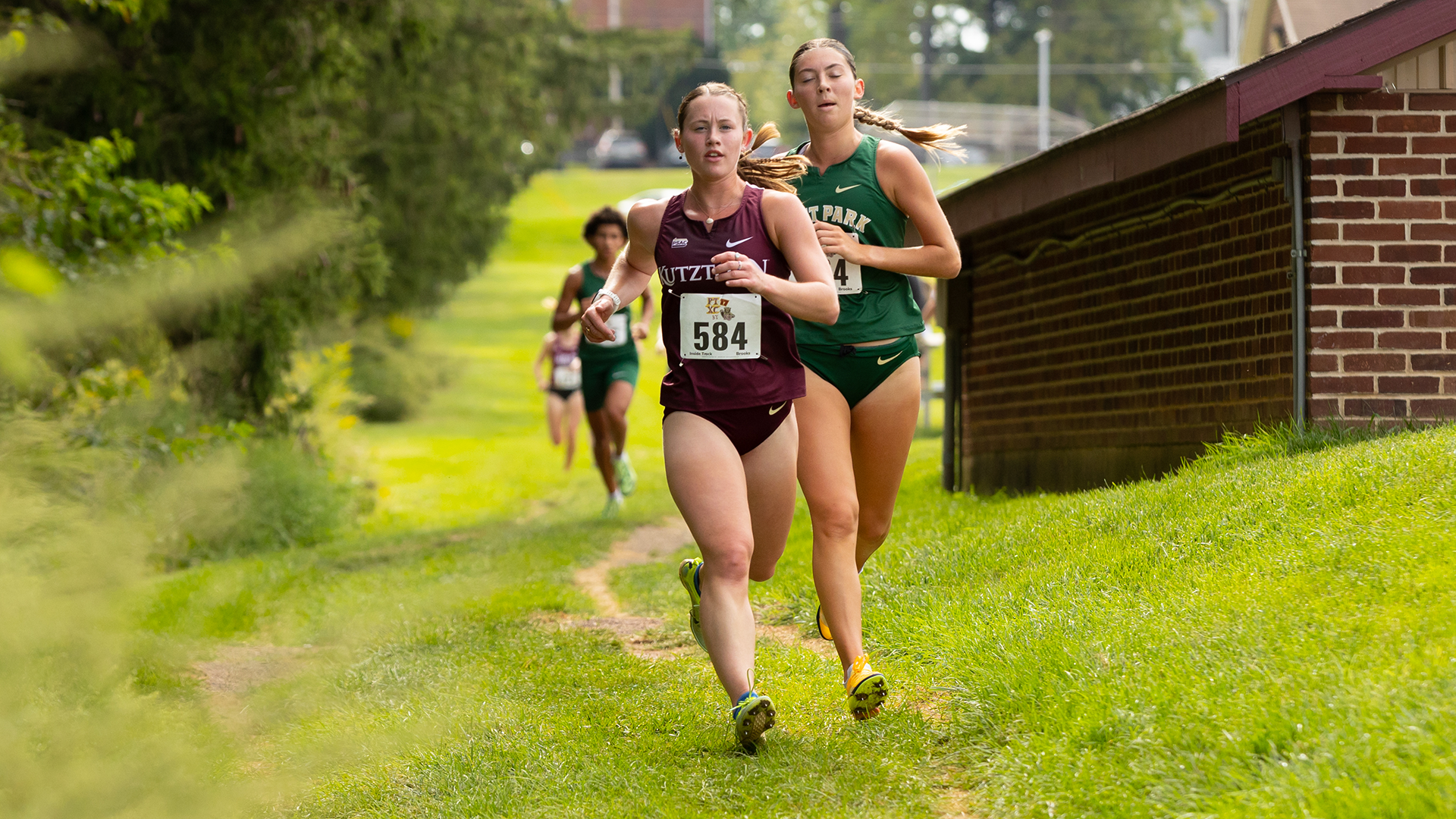 Lizzie Brown competes in DII/DIII Challenge on 9/12/26
