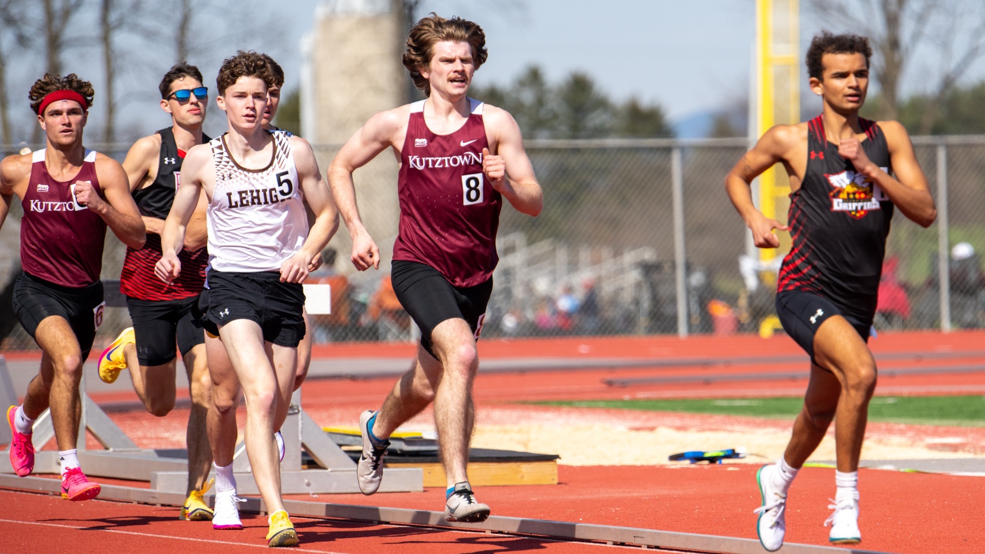 Brett Pevec running at the Keystone Challenge, 3/21/26