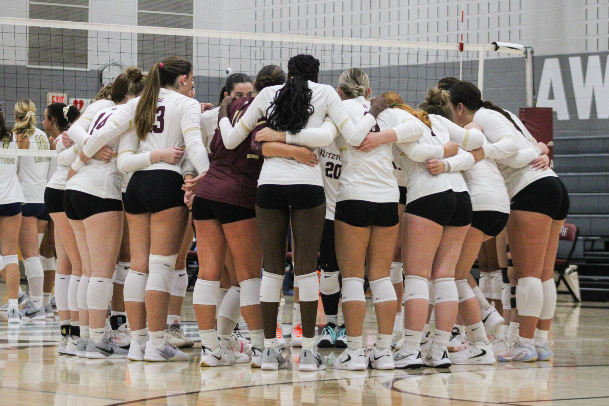 Kutztown women's volleyball huddling before its match vs. Goldey-Beacom, 9/1/26