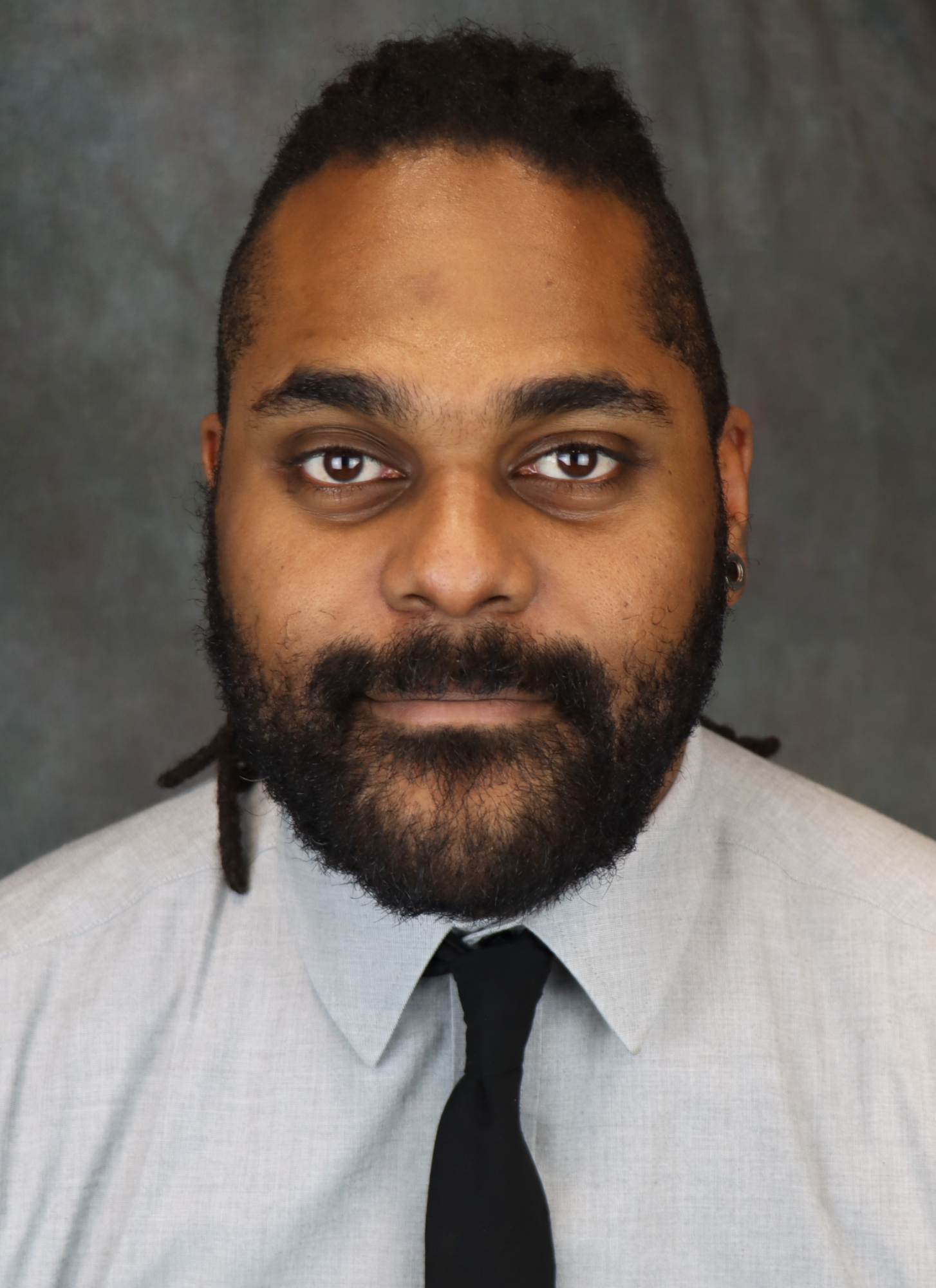 Emanuel Scott Headshot