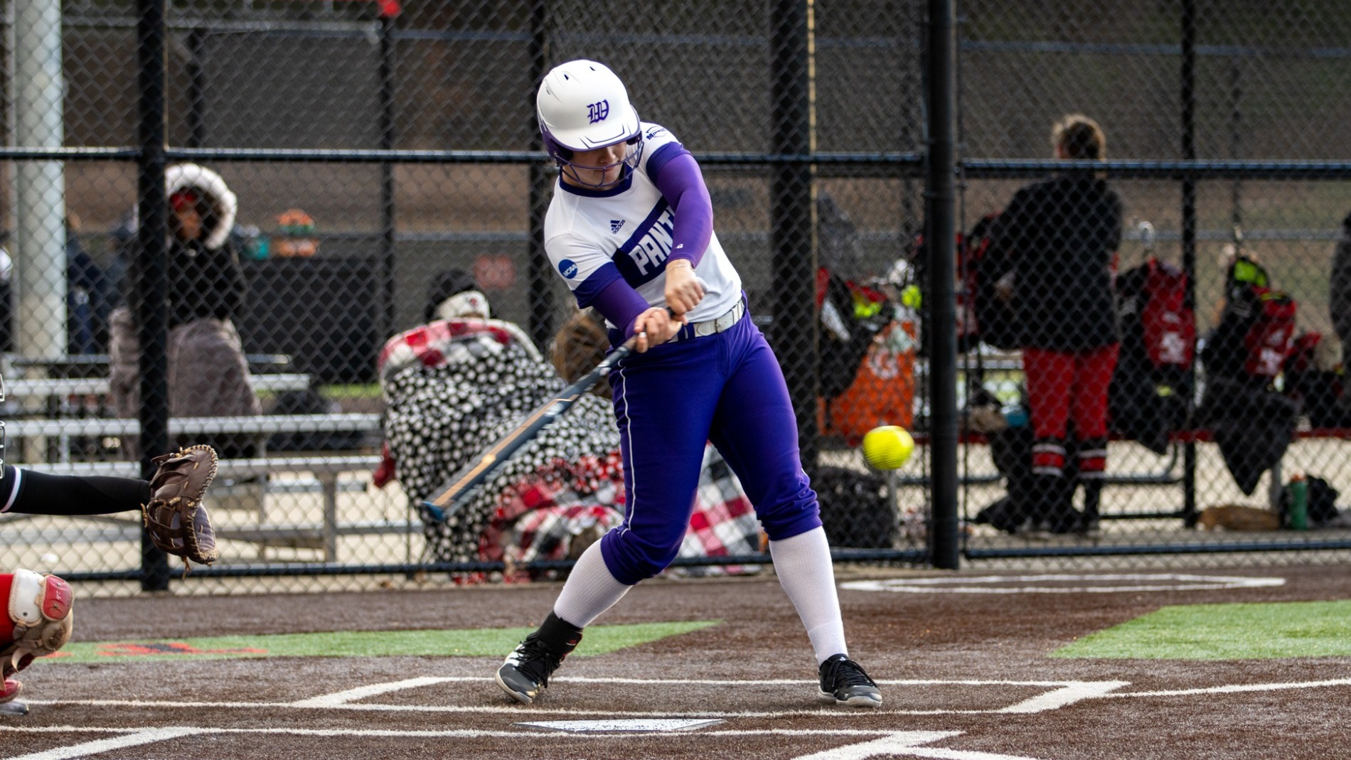 Softball gets split to close out Music City Invitational Kentucky