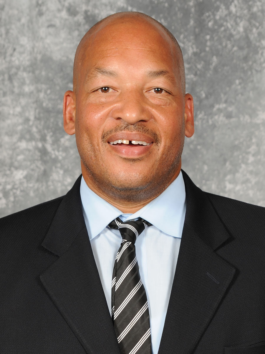 Roderick Plummer 19 Head