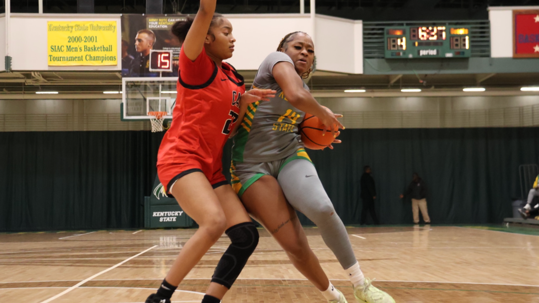 WBB vs Clark