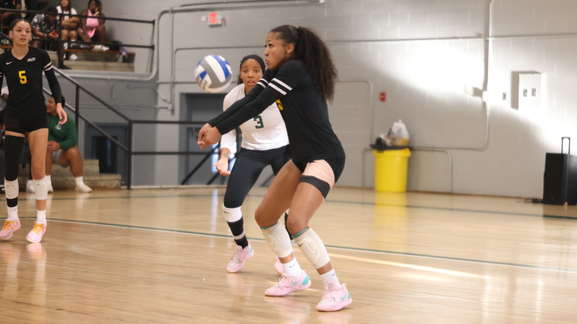 wvb kSU invitational day 1
