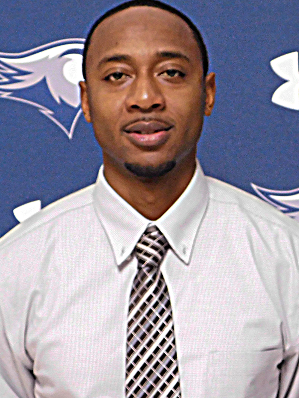 Assistant Women's Basketball Coach Darnell Ford