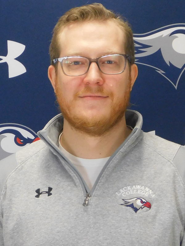 Bob Dee Headshot Spring 2022