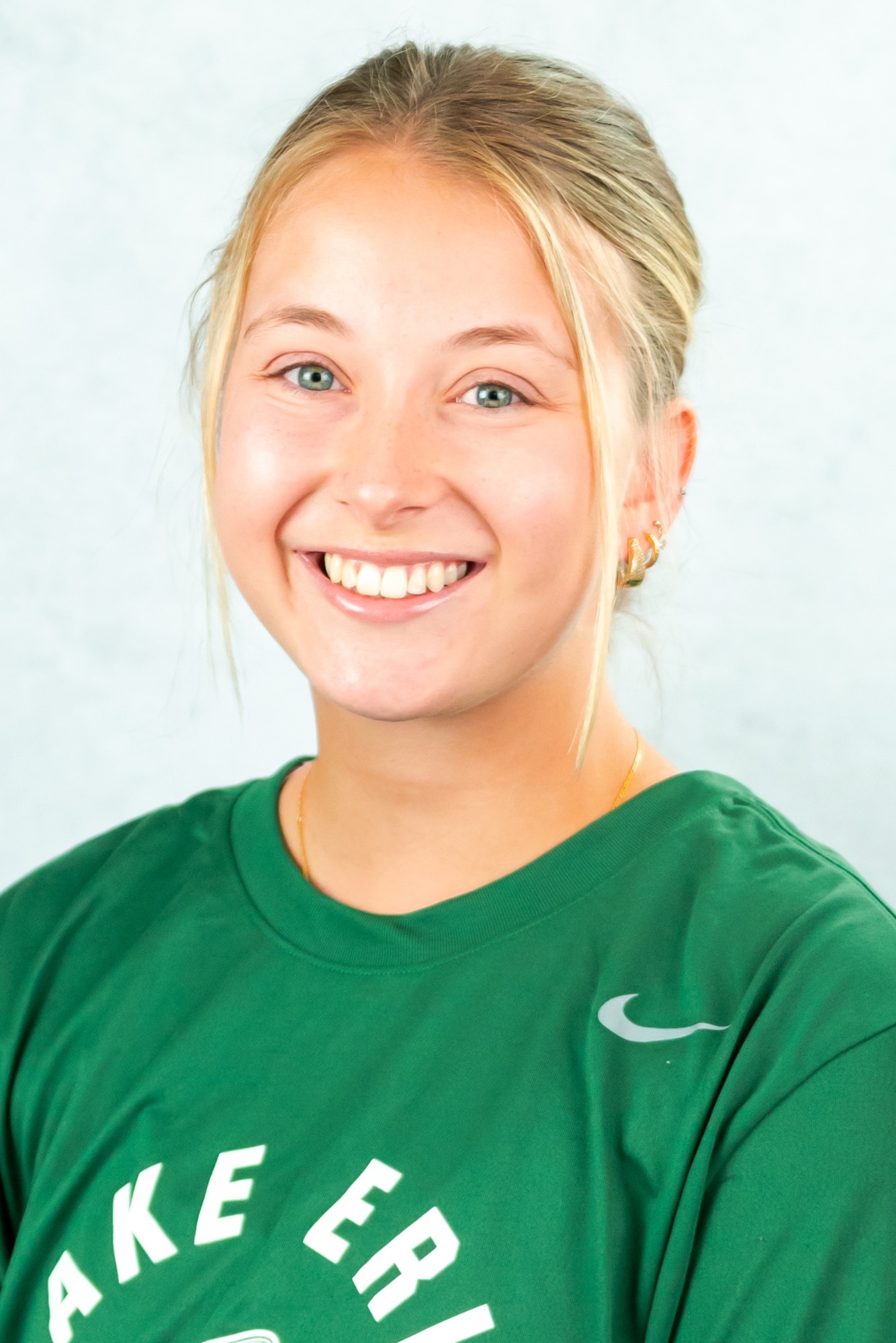 Bella Cordova - 2025-26