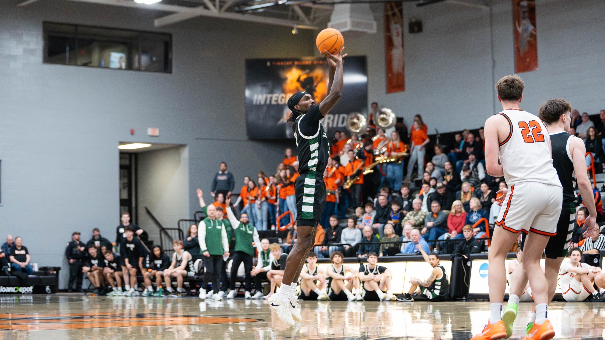 Gio Moore - 2025/26 MBB vs Findlay