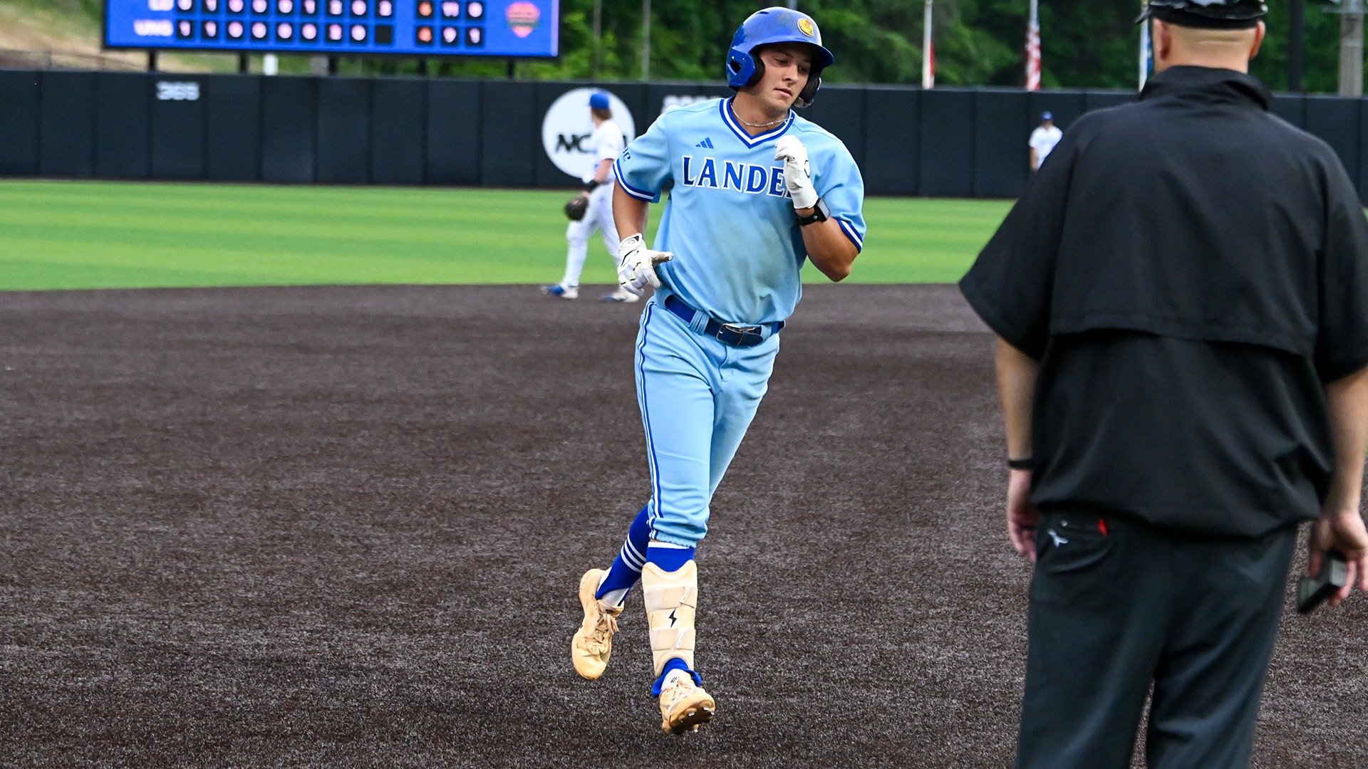 Zach Cowart Home Run Trot