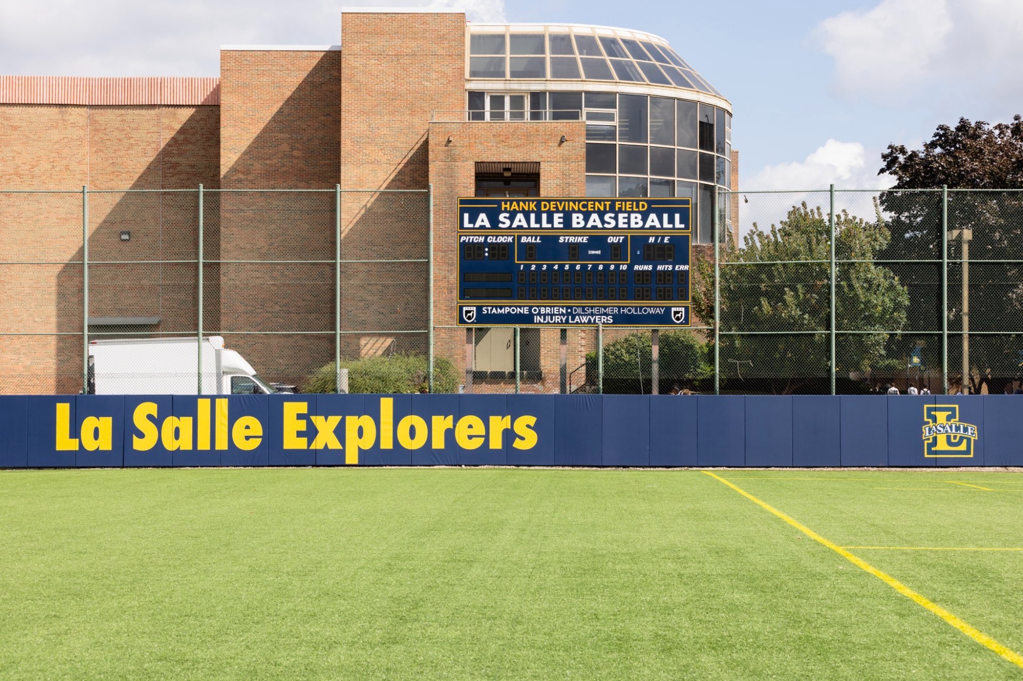 Hank DeVincent Field