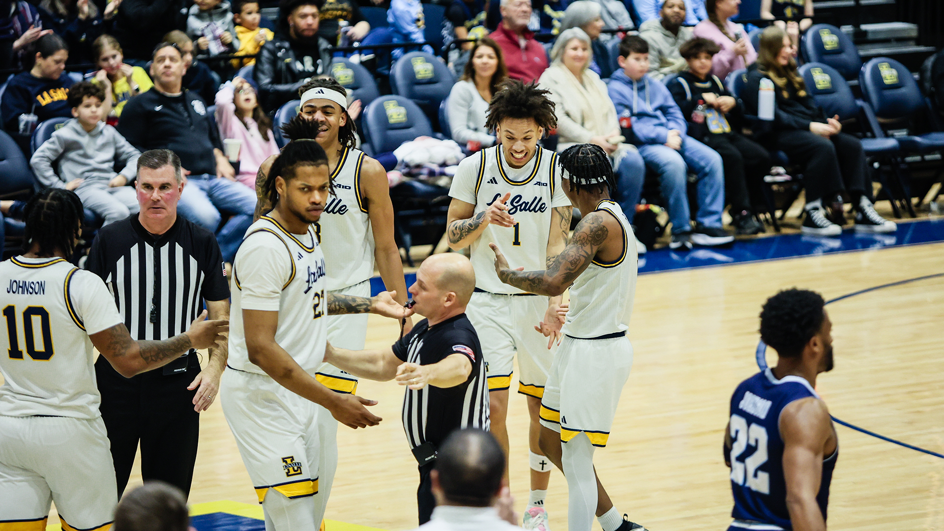 2/21/2026: MBB Halfcourt Huddle vs. Rhode Island