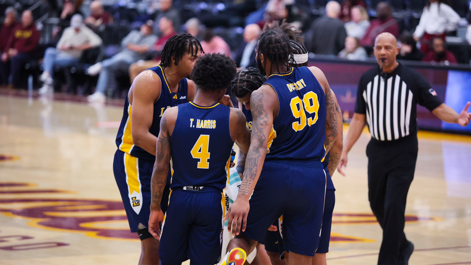 2/3/2026: Men's Basketball Huddle at Loyola Chicago
