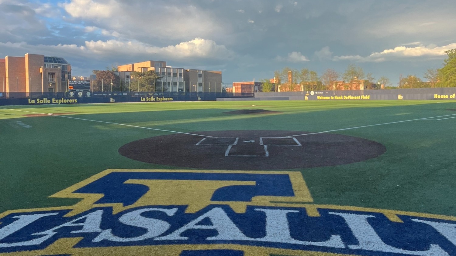 Hank DeVincent Field