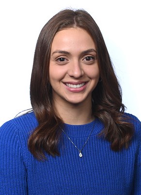 Daniela Torres Headshot