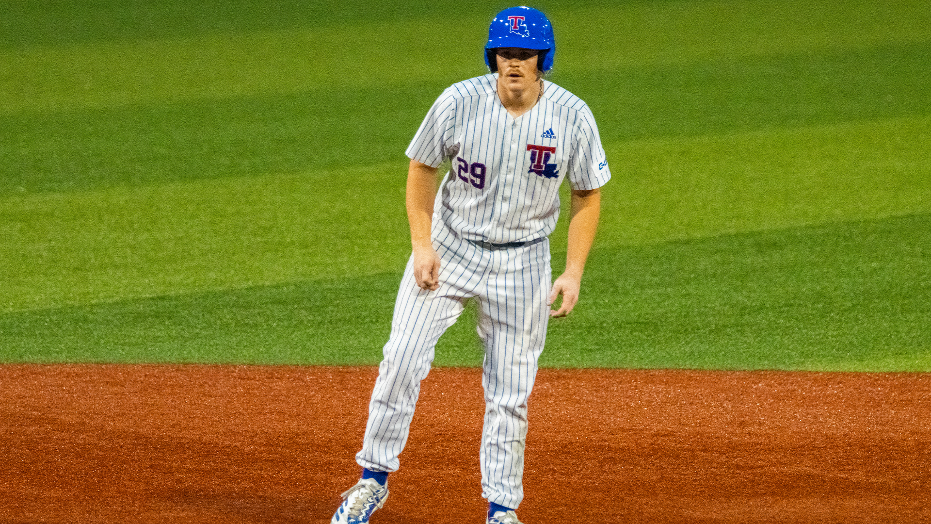 Matt Houston vs. Lamar